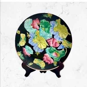 Beautiful 10” decorative plate.